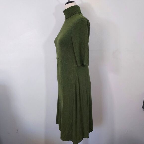 Ett Twa by Anthropologie Coreyell Turtleneck Jersey Dress Size Medium Green - Picture 6 of 14